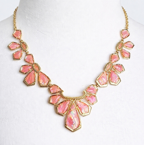 NEW Kendra Scott Layne Gold Statement Necklace Pink Iridescent Abalone - Picture 3 of 10